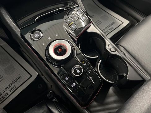 Used 2025 Kia Sportage SX Prestige image 20