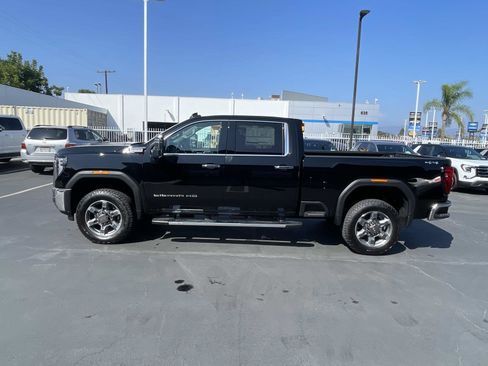 New 2026 GMC Sierra 2500 SLT w/ SLT Premium Package image 8