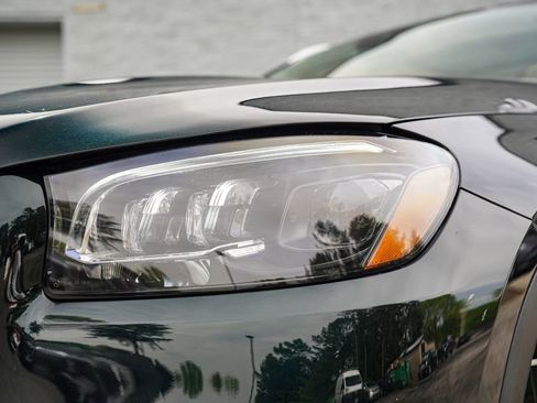 Used 2023 Mercedes-Benz GLS 450 4MATIC image 4