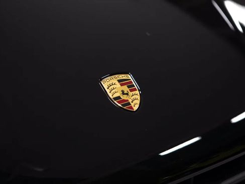 Certified 2026 Porsche Macan AWD/4WD image 17