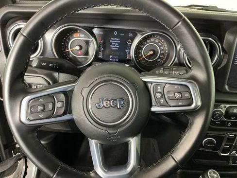 Used 2021 Jeep Wrangler Unlimited Sahara AWD/4WD image 16