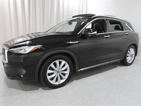 Used 2019 INFINITI QX50 Luxe w/ Cargo Package AWD/4WD image 3