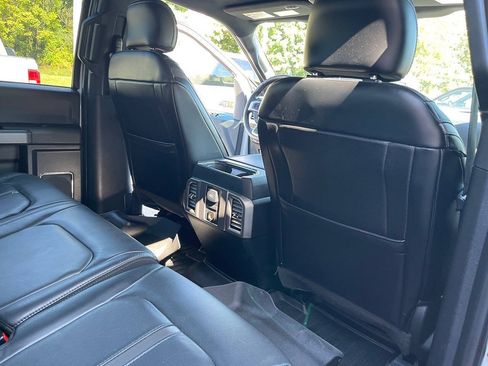 Used 2016 Ford F150 Platinum w/ Equipment Group 701A Luxury AWD/4WD image 35