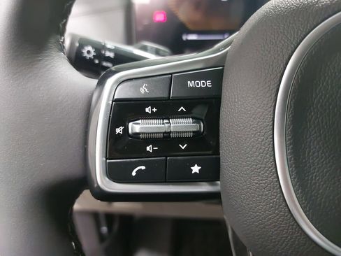 New 2026 Kia Carnival LXS image 18