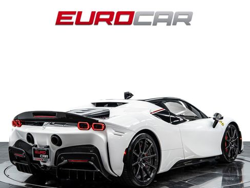 Used 2021 Ferrari SF90 Stradale AWD/4WD image 5