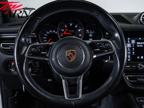 Used 2021 Porsche Macan AWD/4WD image 26