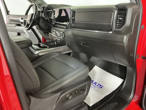 Used 2024 Chevrolet Silverado 2500 LTZ w/ LTZ Convenience Package AWD/4WD image 18