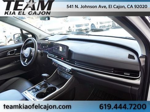 Certified 2025 Kia Carnival SX Prestige FWD image 10