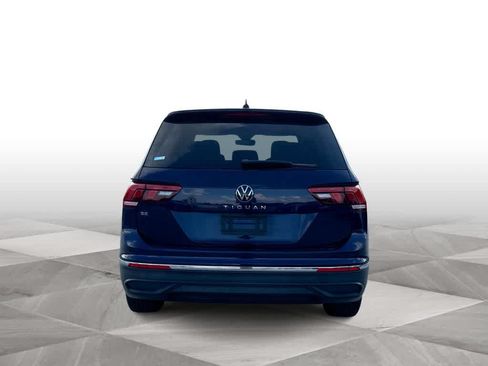 Certified 2023 Volkswagen Tiguan SE FWD image 7