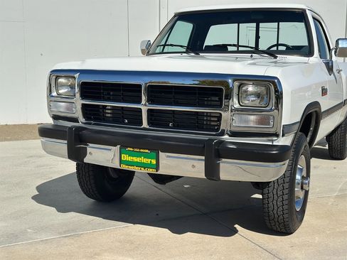 Used 1991 Dodge D/W Truck 250 image 7