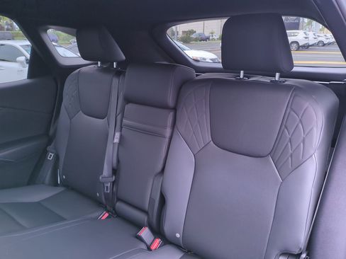 Certified 2025 Lexus RX 350h image 31