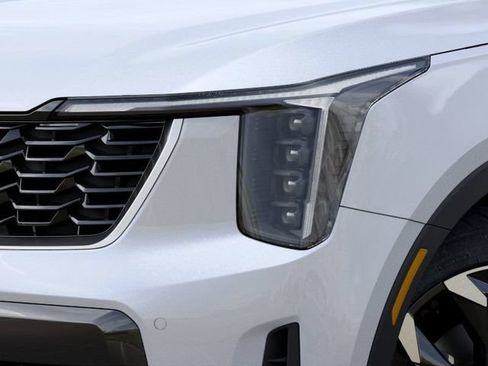 Certified 2026 Kia Sorento EX w/ EX Premium Package FWD image 10