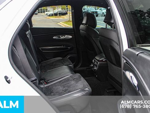 Used 2022 Genesis GV70 3.5T Sport w/ Sport Prestige Package image 18