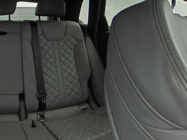 Used 2019 Audi SQ5 Premium Plus AWD/4WD image 36