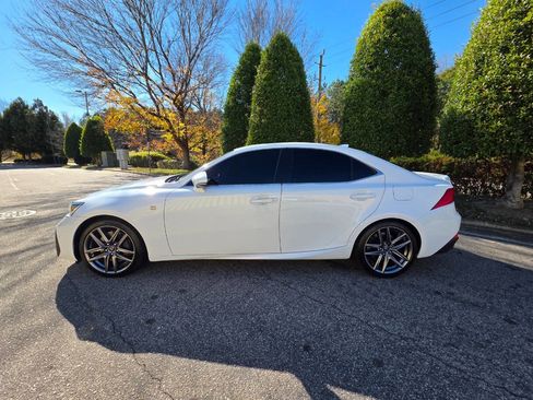 Used 2018 Lexus IS 300 F Sport image 2