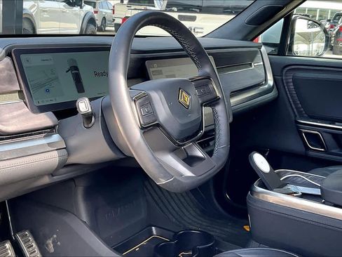 Used 2024 Rivian R1T Adventure image 17