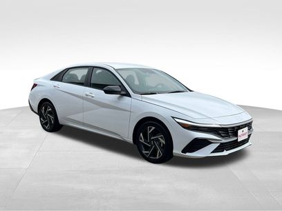 New 2025 Hyundai Elantra SEL