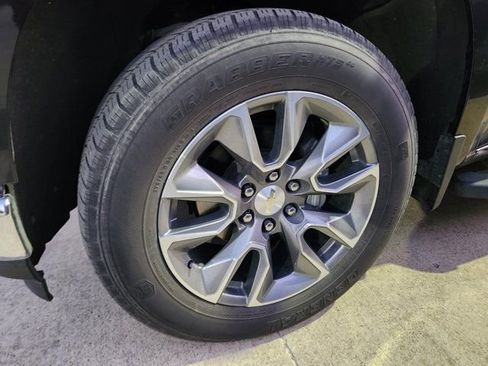 Used 2022 Chevrolet Silverado 1500 LT w/ All Star Edition Plus image 9