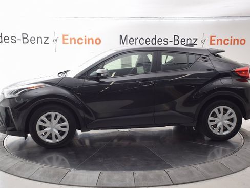 Used 2021 Toyota C-HR LE image 3