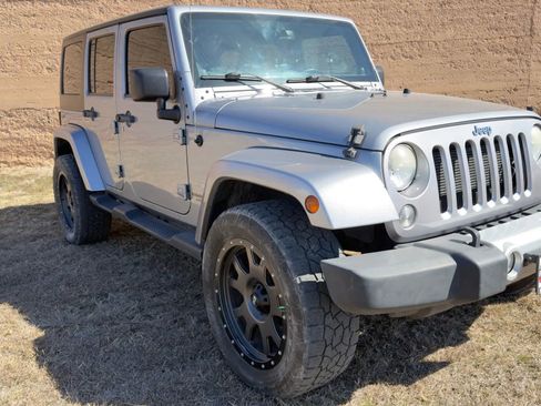 Used 2014 Jeep Wrangler Unlimited Sahara w/ Max Tow Package image 6