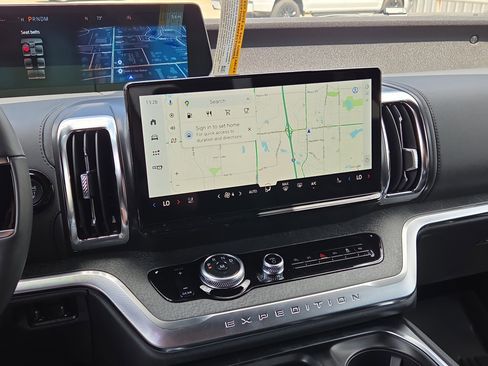 New 2026 Ford Expedition Tremor image 15