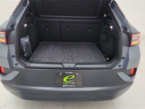 Used 2025 Volkswagen ID.4 Pro image 14