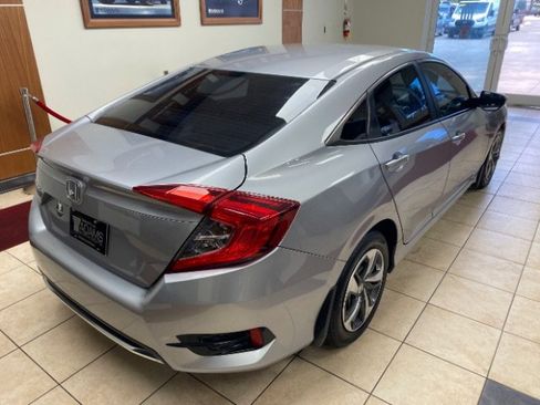 Used 2019 Honda Civic LX image 6