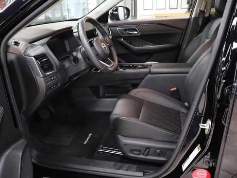 Used 2023 Nissan Rogue Platinum w/ Platinum Premium Package image 10