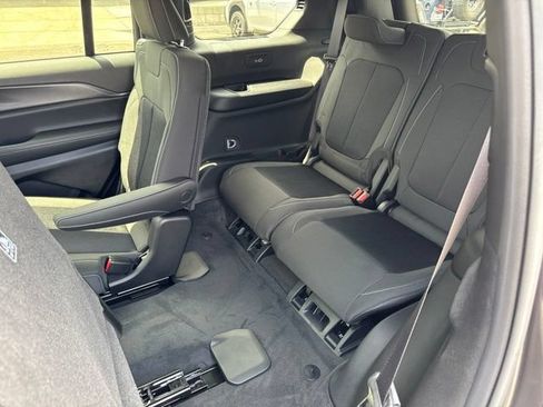 New 2026 Jeep Grand Cherokee L 4WD image 19