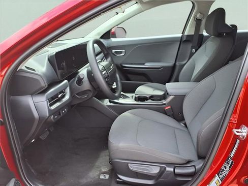 New 2025 Kia K4 LXS FWD image 18