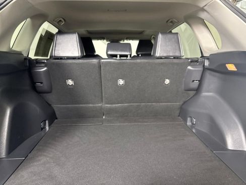 Used 2021 Toyota RAV4 XLE Premium FWD image 27