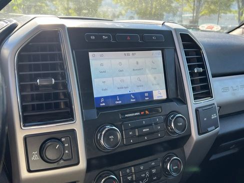 Used 2021 Ford F350 Lariat w/ Lariat Value Package AWD/4WD image 33
