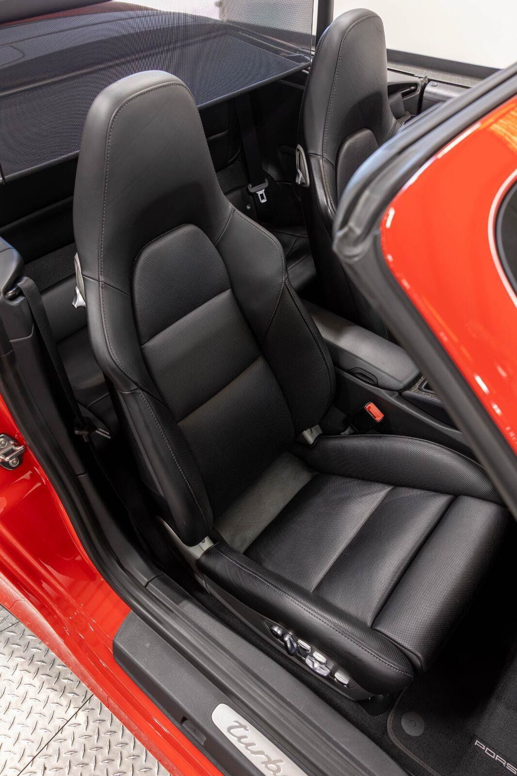 Used 2015 Porsche 911 Turbo S AWD/4WD image 87