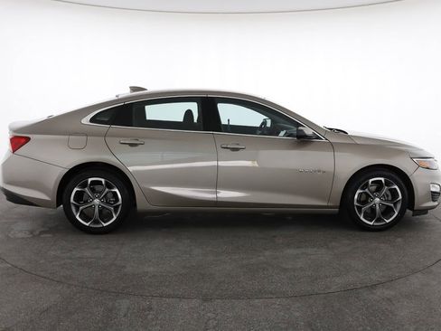 Used 2024 Chevrolet Malibu LT image 14