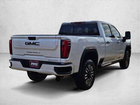Used 2024 GMC Sierra 2500 Denali Ultimate image 5