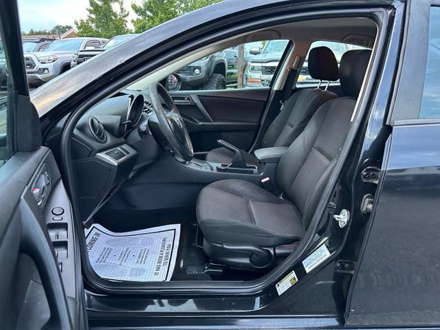 Used 2013 MAZDA MAZDA3 i Sport FWD image 10