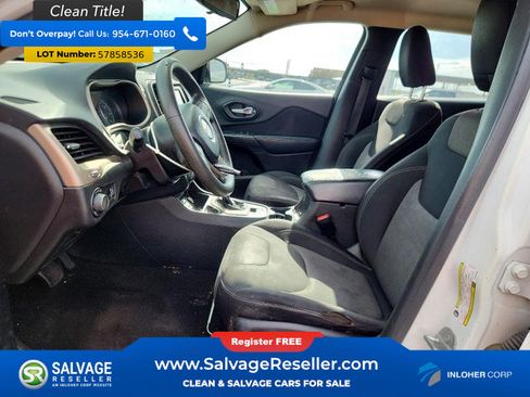 Used 2015 Jeep Cherokee Sport w/ Sport Appearance Group FWD image 9