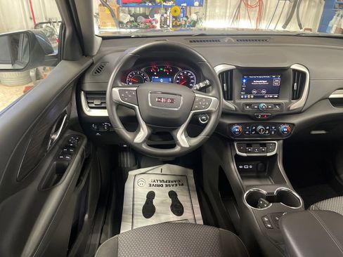 Certified 2024 GMC Terrain SLE w/ Driver Convenience Package AWD/4WD image 17
