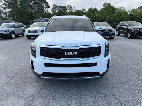 Used 2022 Kia Telluride EX w/ EX Premium Package FWD image 2