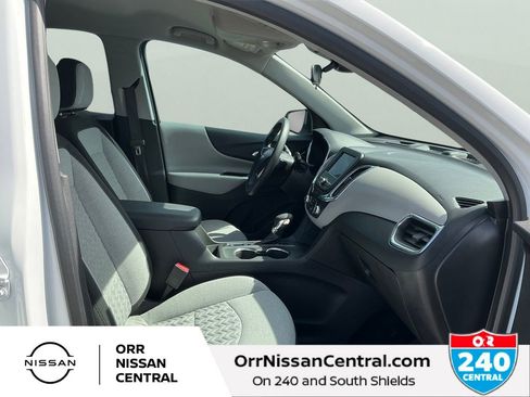 Used 2022 Chevrolet Equinox LS w/ LS Convenience Package image 10
