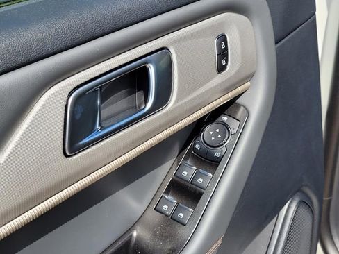 New 2026 Ford Explorer Active w/ Active Comfort Package RWD image 11
