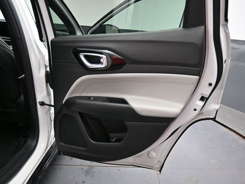 Used 2025 Jeep Compass Limited AWD/4WD image 19