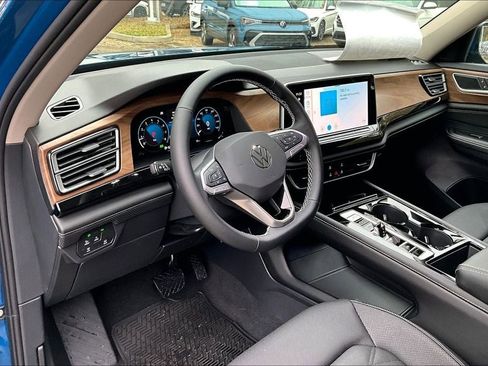 New 2026 Volkswagen Atlas SE image 14