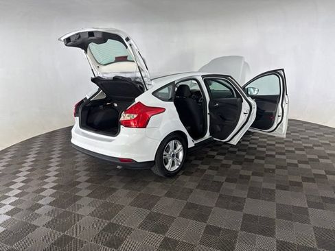 Used 2014 Ford Focus SE FWD image 14