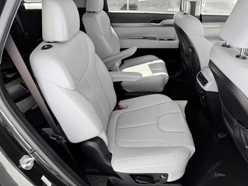 Used 2021 Hyundai Palisade SEL w/ Premium Package AWD/4WD image 32