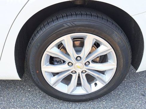 Used 2024 Chevrolet Malibu LT FWD image 17