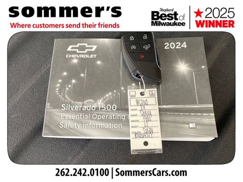 Used 2024 Chevrolet Silverado 1500 LT AWD/4WD image 25