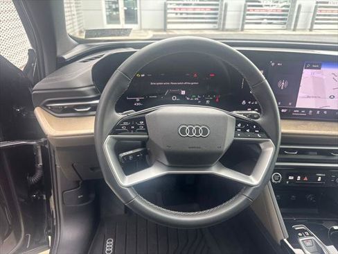 Certified 2025 Audi Q5 Premium Plus w/ Premium Plus AWD/4WD image 17