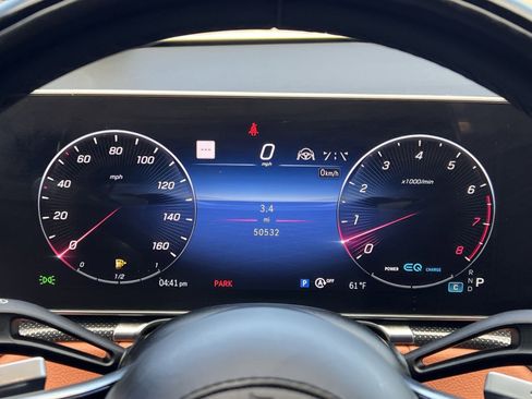 Used 2022 Mercedes-Benz S 500 4MATIC w/ AMG Line Package image 21