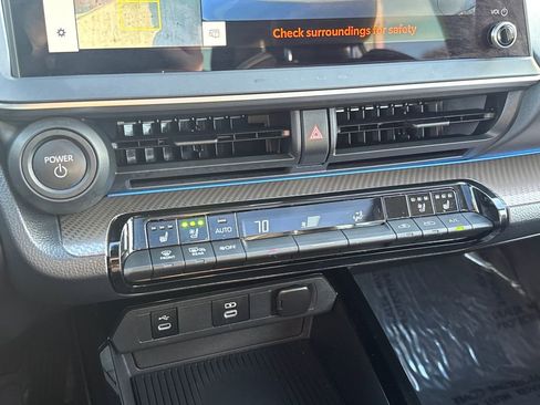 Used 2024 Toyota Prius Limited image 24